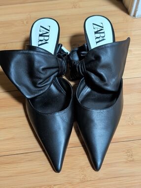 ZARA Black Pointed-Toe Bow Mules